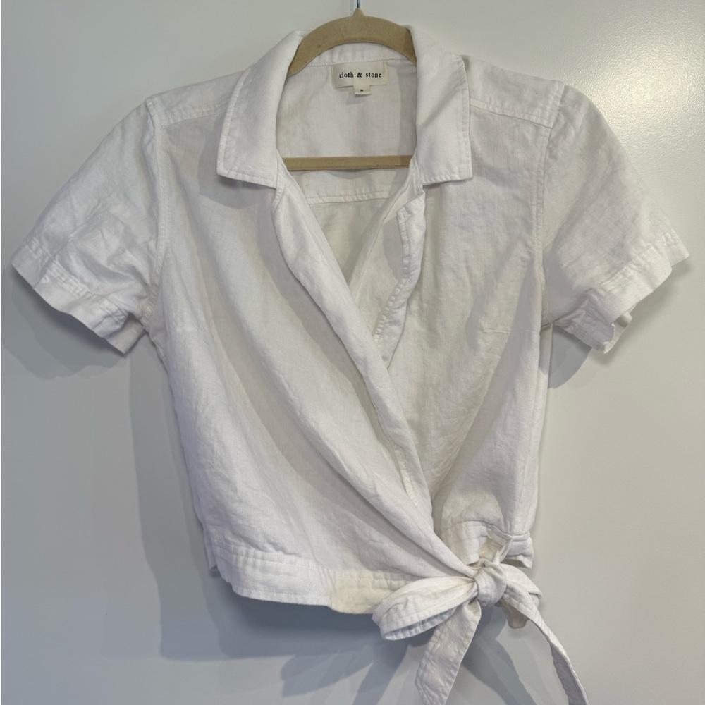 Anthropology Cloth & Stome wrap front crop top, size SMALL